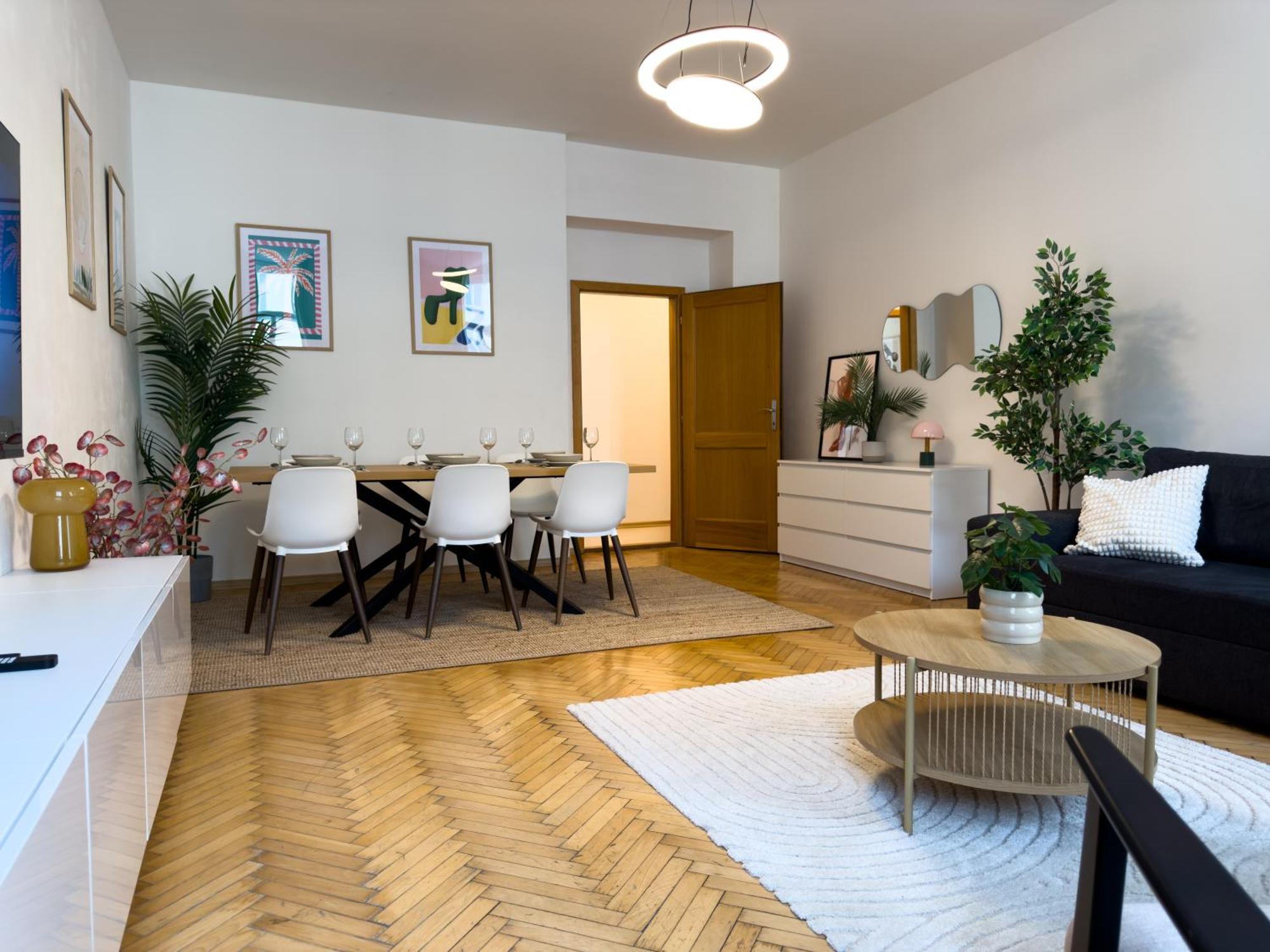 Apartment 100m2 Wenceslas Comfort, 3bdr With Netflix