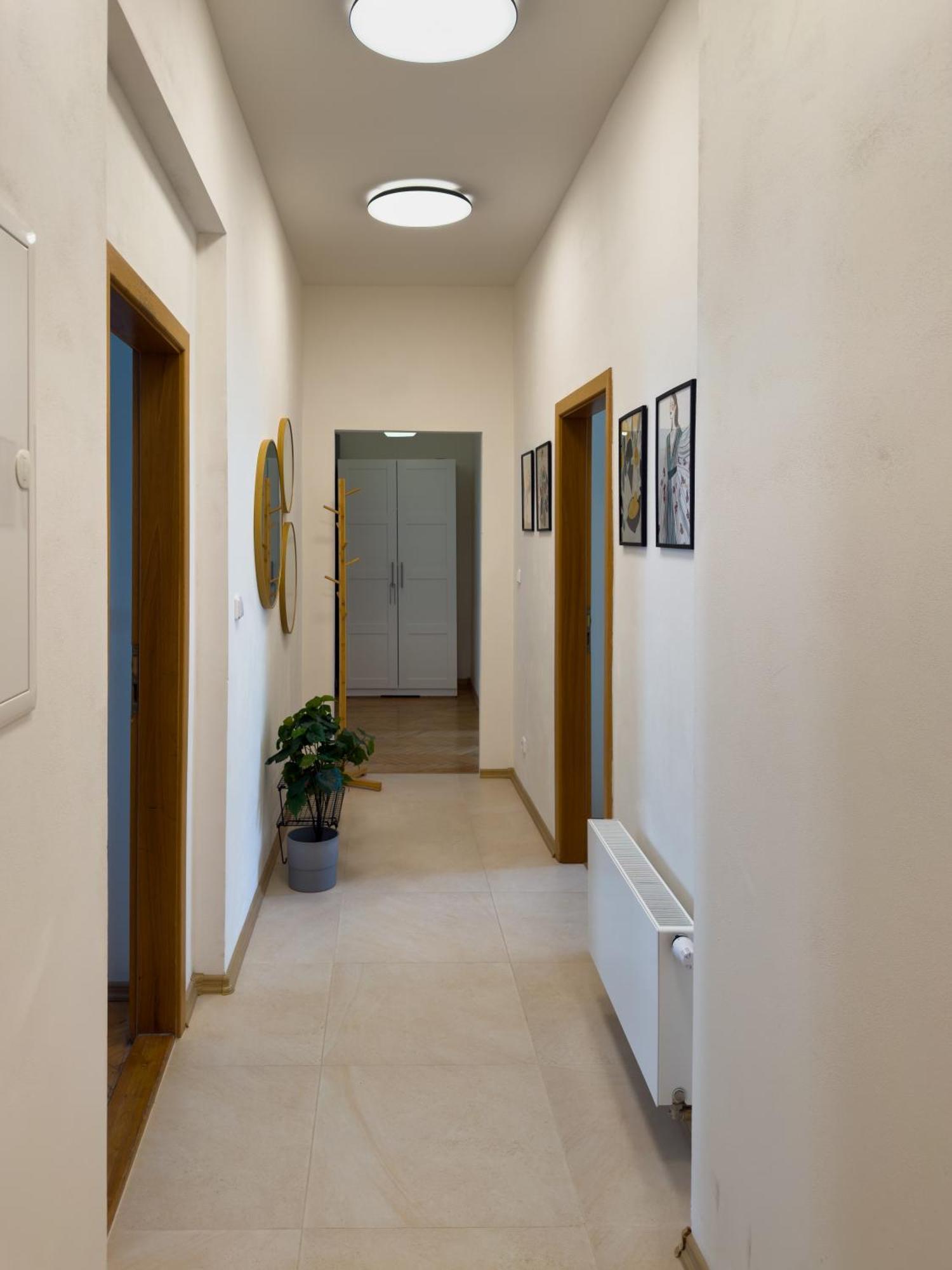 100m2 Wenceslas Comfort, 3bdr With Netflix