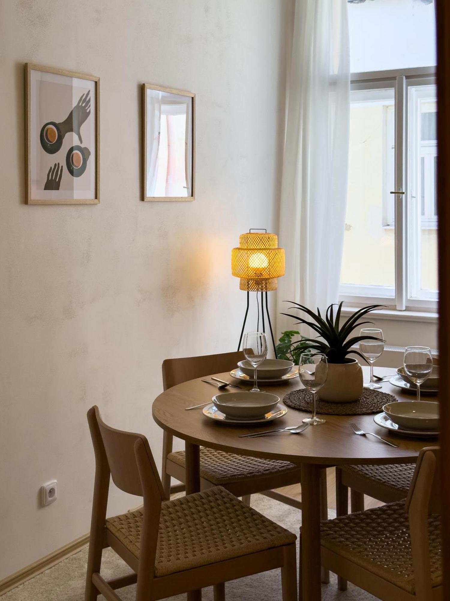 Appartamento 100m2 Wenceslas Comfort, 3bdr With Netflix