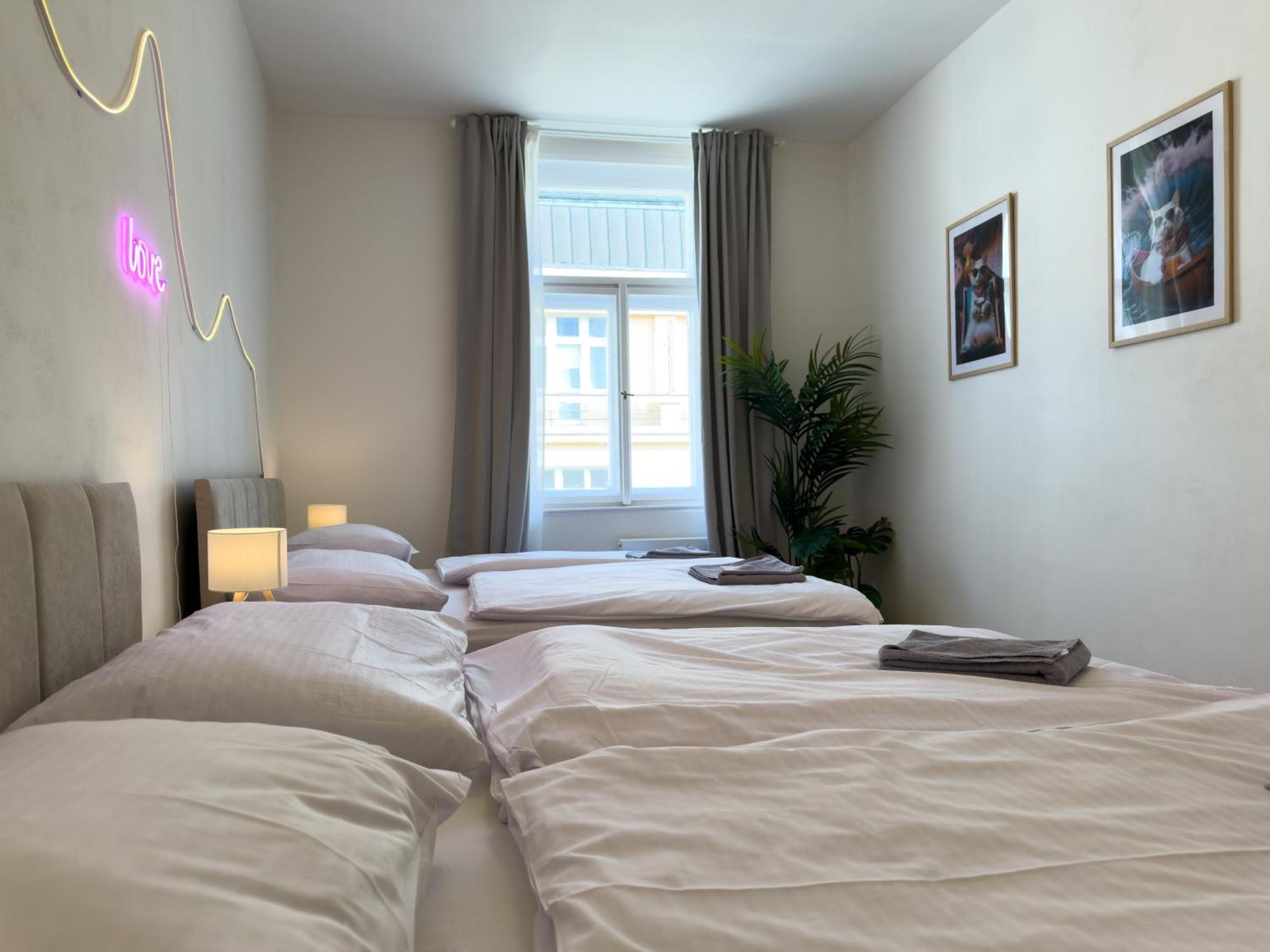 100m2 Wenceslas Comfort, 3bdr With Netflix Appartamento *