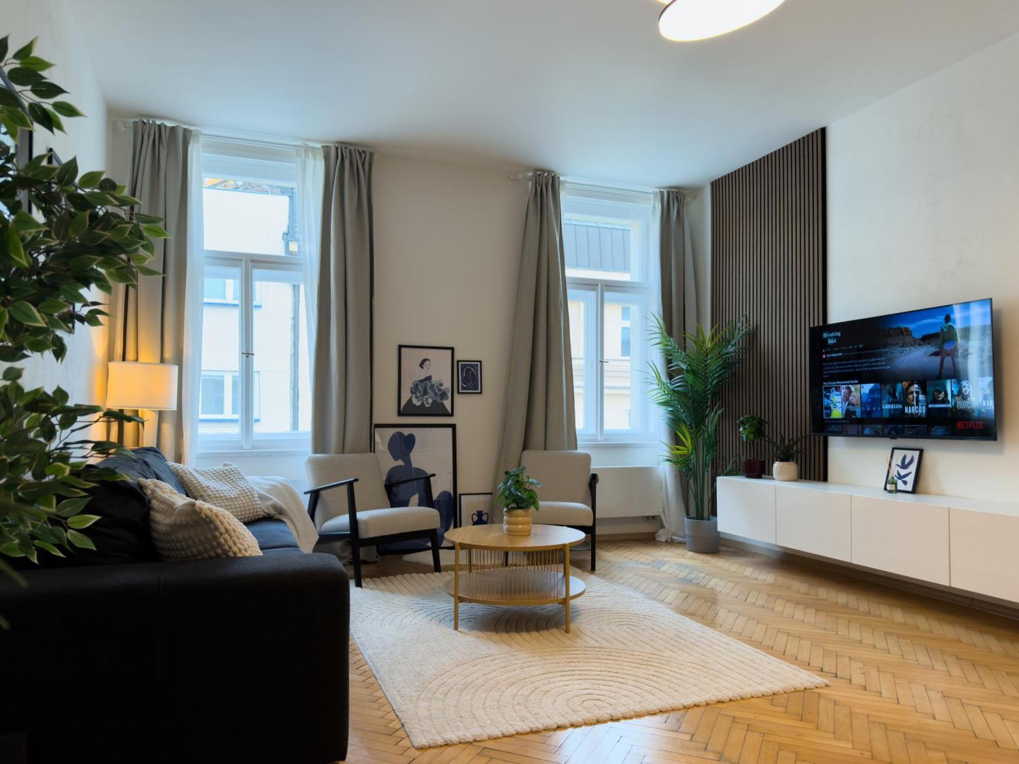 100m2 Wenceslas Comfort, 3bdr With Netflix *