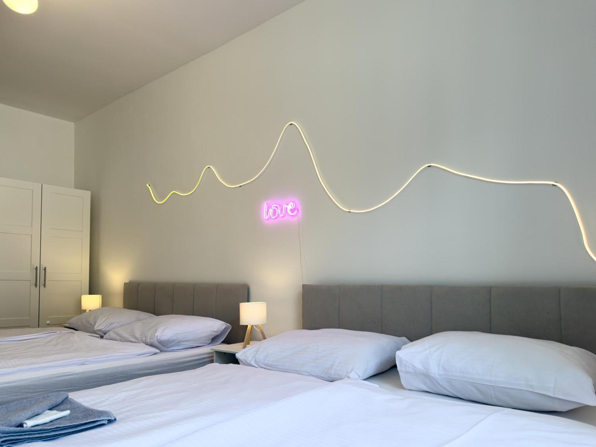 100m2 Wenceslas Comfort, 3bdr With Netflix Appartamento